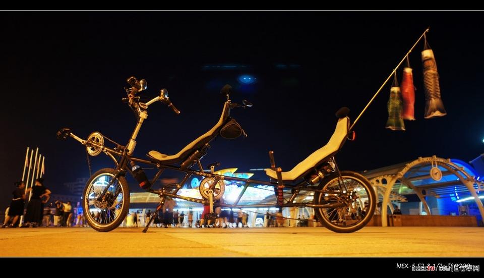 试骑两轮双人躺车(有视频哟)